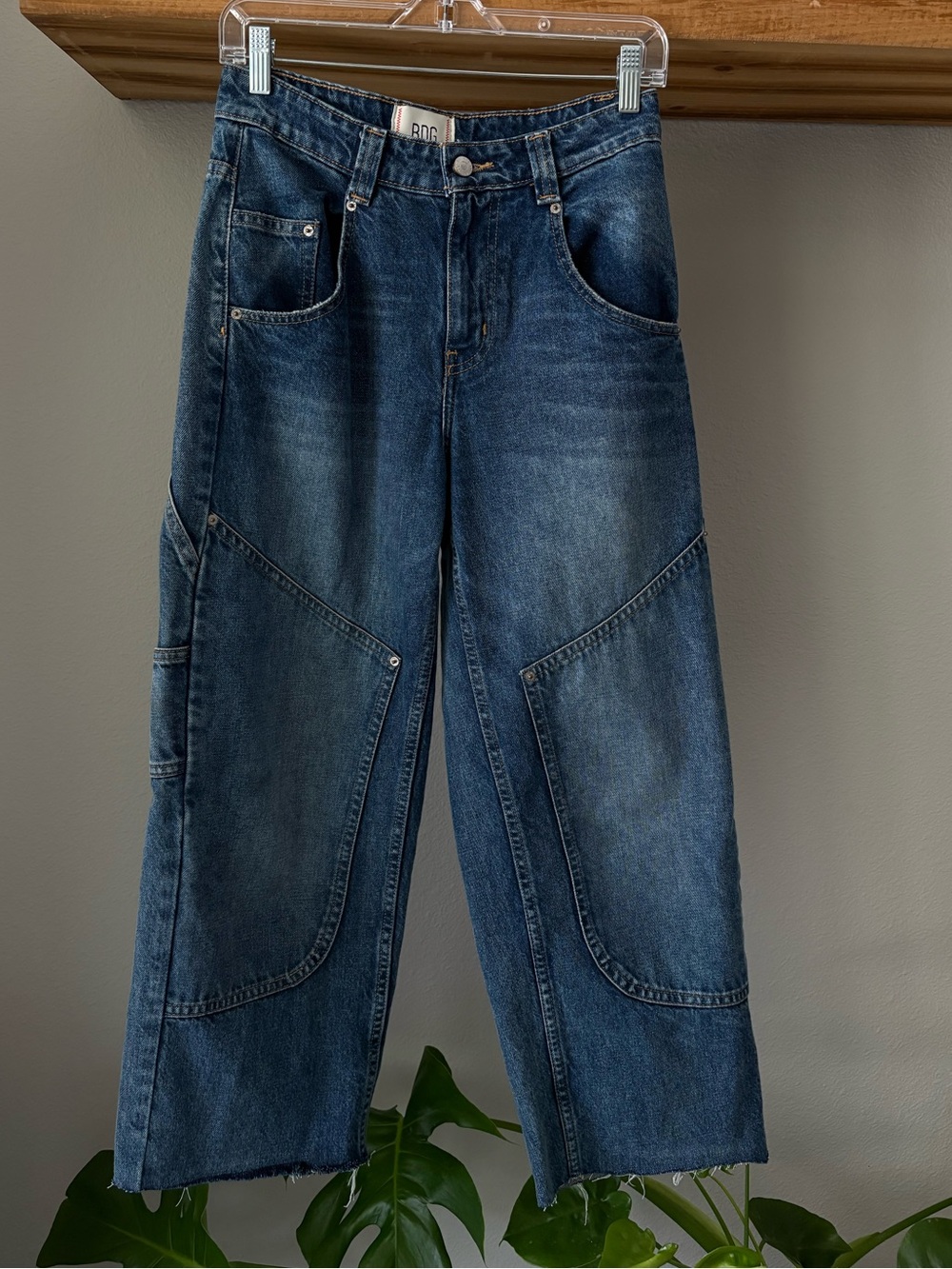 UO BDG Relaxed Carpenter Jeans – Dark Blue Wash